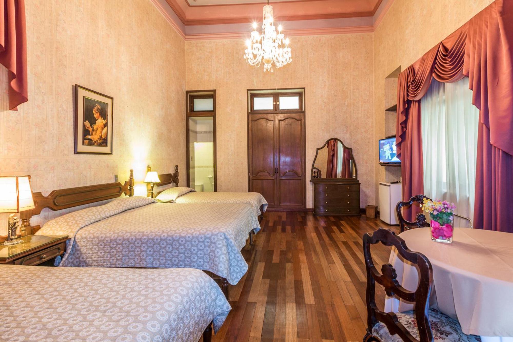 Capital Plaza Hotel Сукре Екстер'єр фото