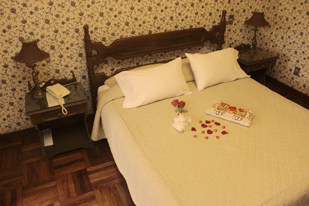 Capital Plaza Hotel Сукре Екстер'єр фото