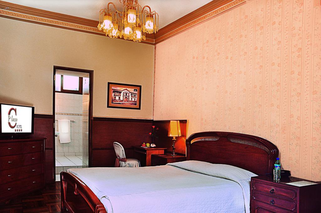 Capital Plaza Hotel Сукре Екстер'єр фото